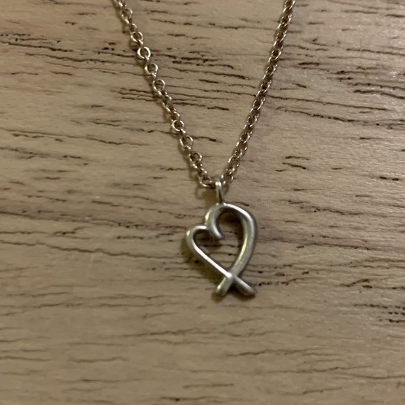 Tiffany & Co. Heart Necklace w/ Pouch - Picture 2 of 4
